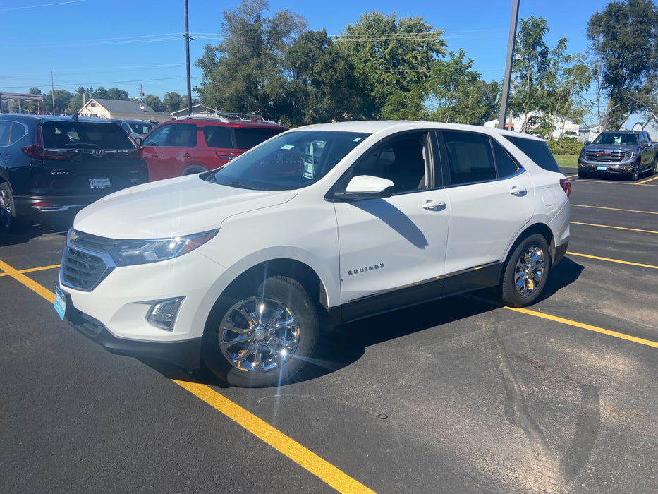 EQUINOX with chrome wheel skins installed