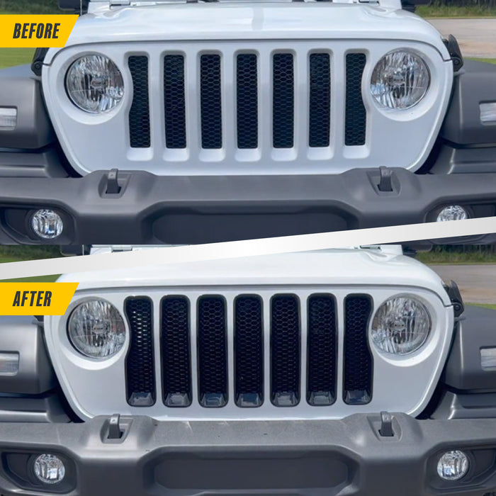 Before and after ABS6522BLK gloss black grille overlay on 2022 Jeep Wrangler