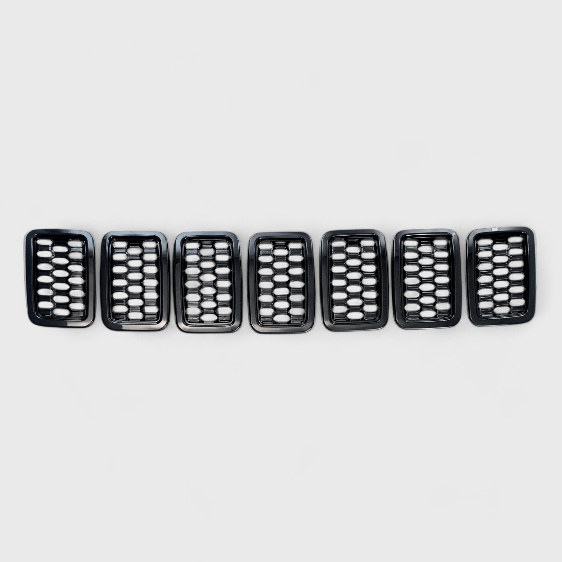 Jeep Grand Cherokee or Jeep Grand Cherokee WK Chrome Delete Grille Overlay