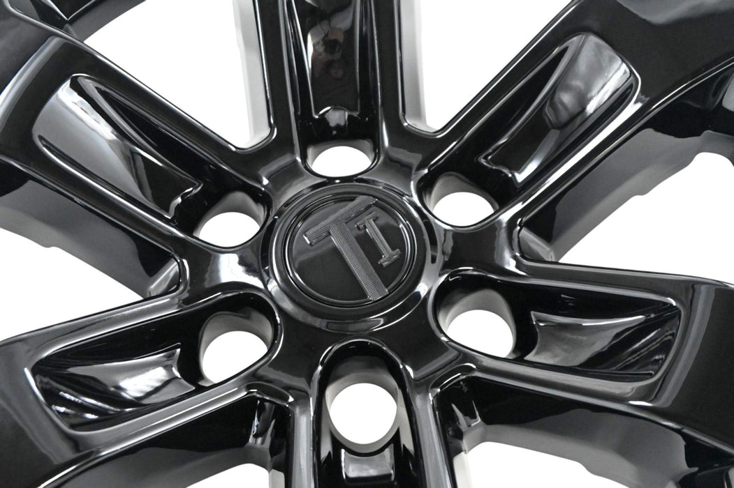Close-up of WSK857-18BLK gloss black wheel skins for 2019 Ram 1500